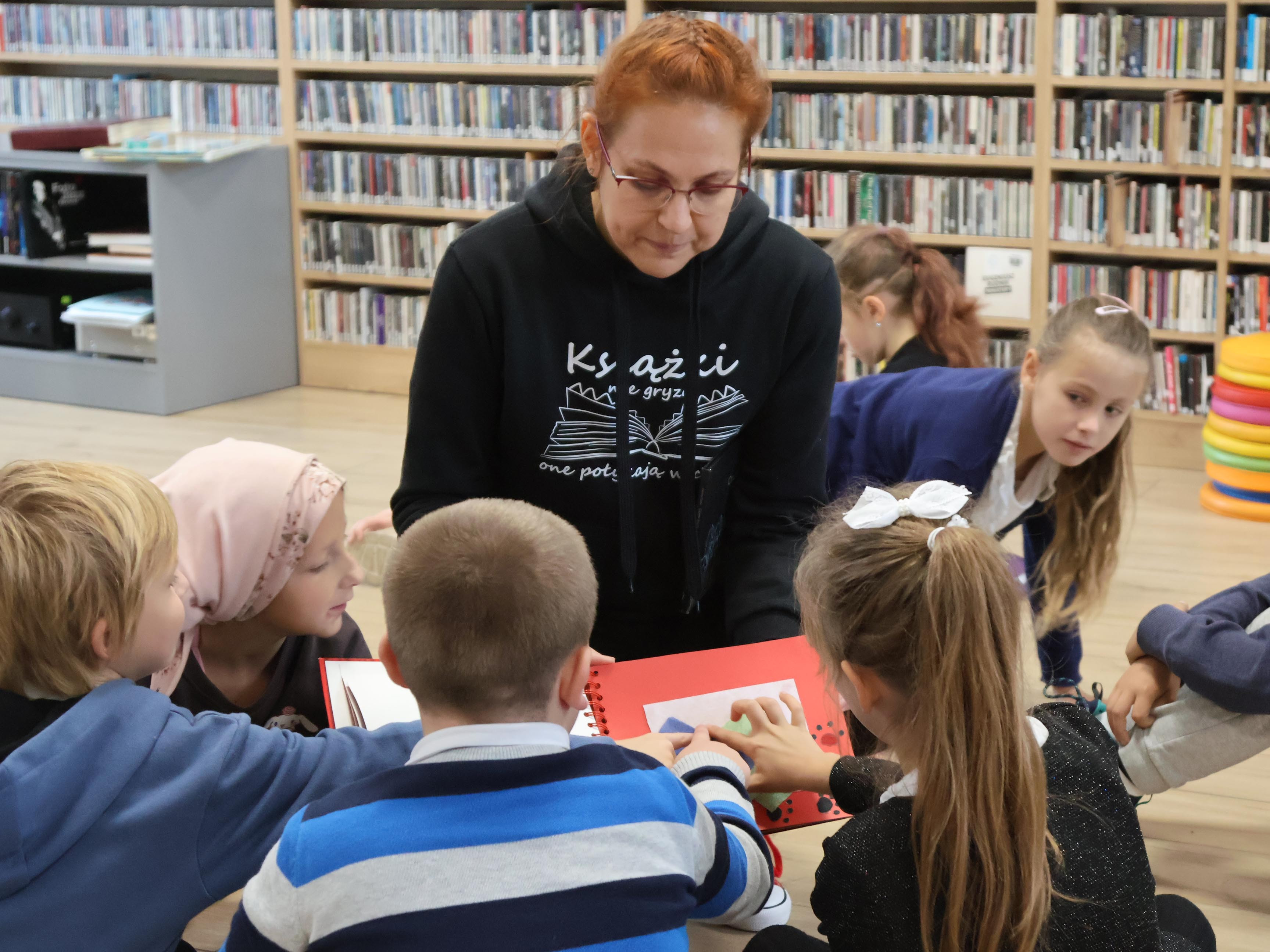 Spotkania literacko-historyczne o historii biblioteki na podstawie wybranych baśni i legend
