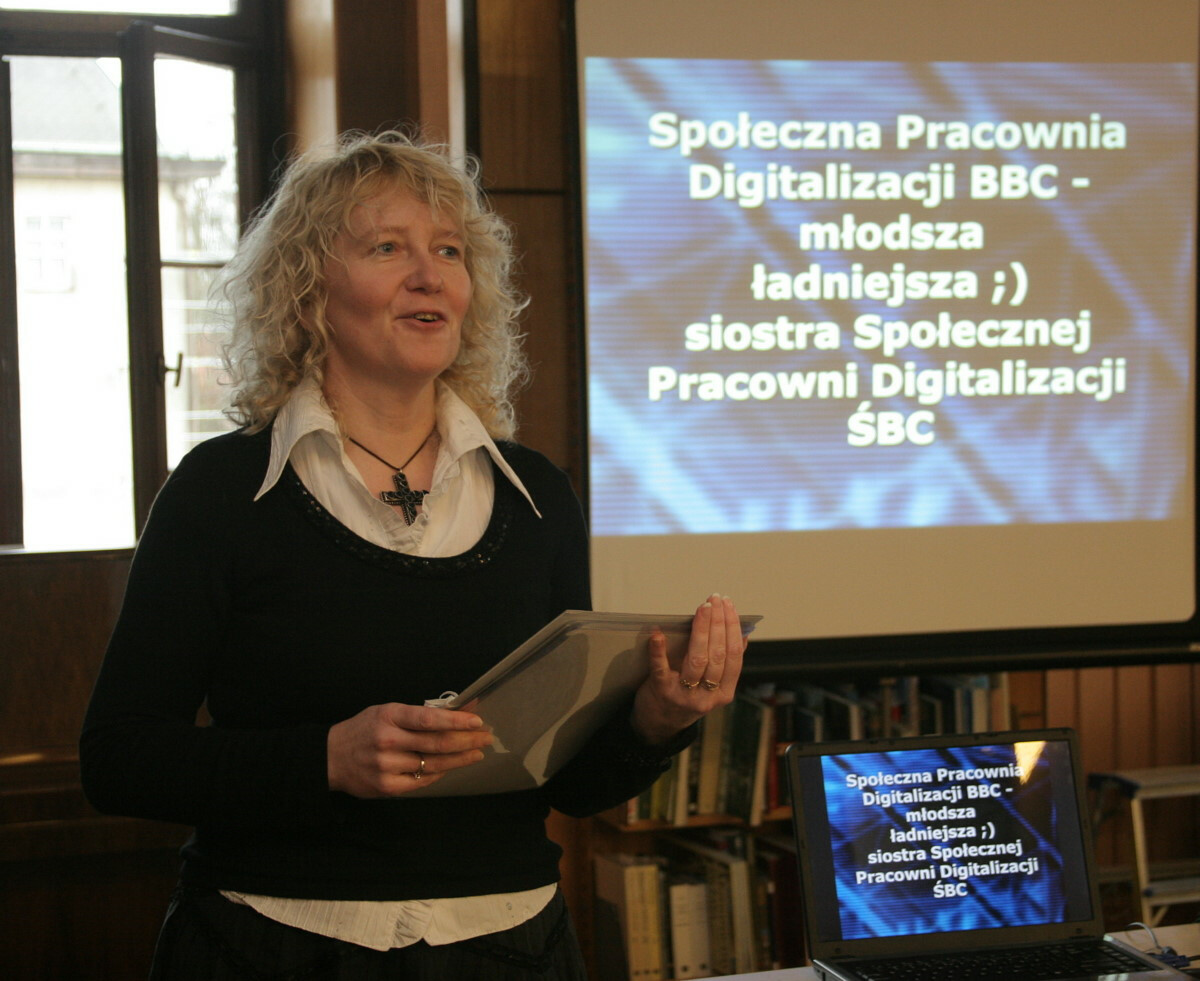 zdjęcie z prezentacji Społecznej Pracowni Digitalizacji BBC