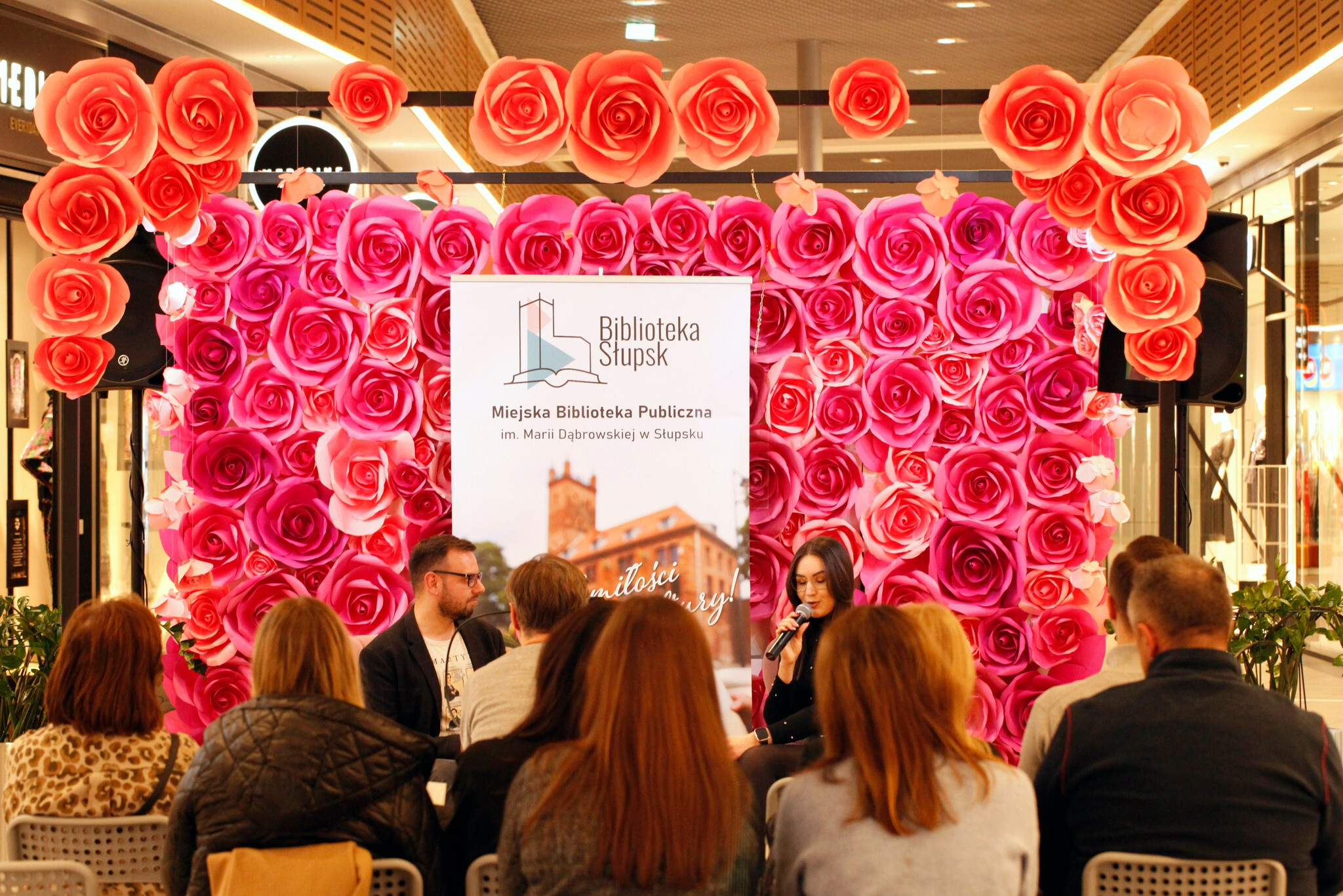 Spotkanie autorskie z Sarą Alex