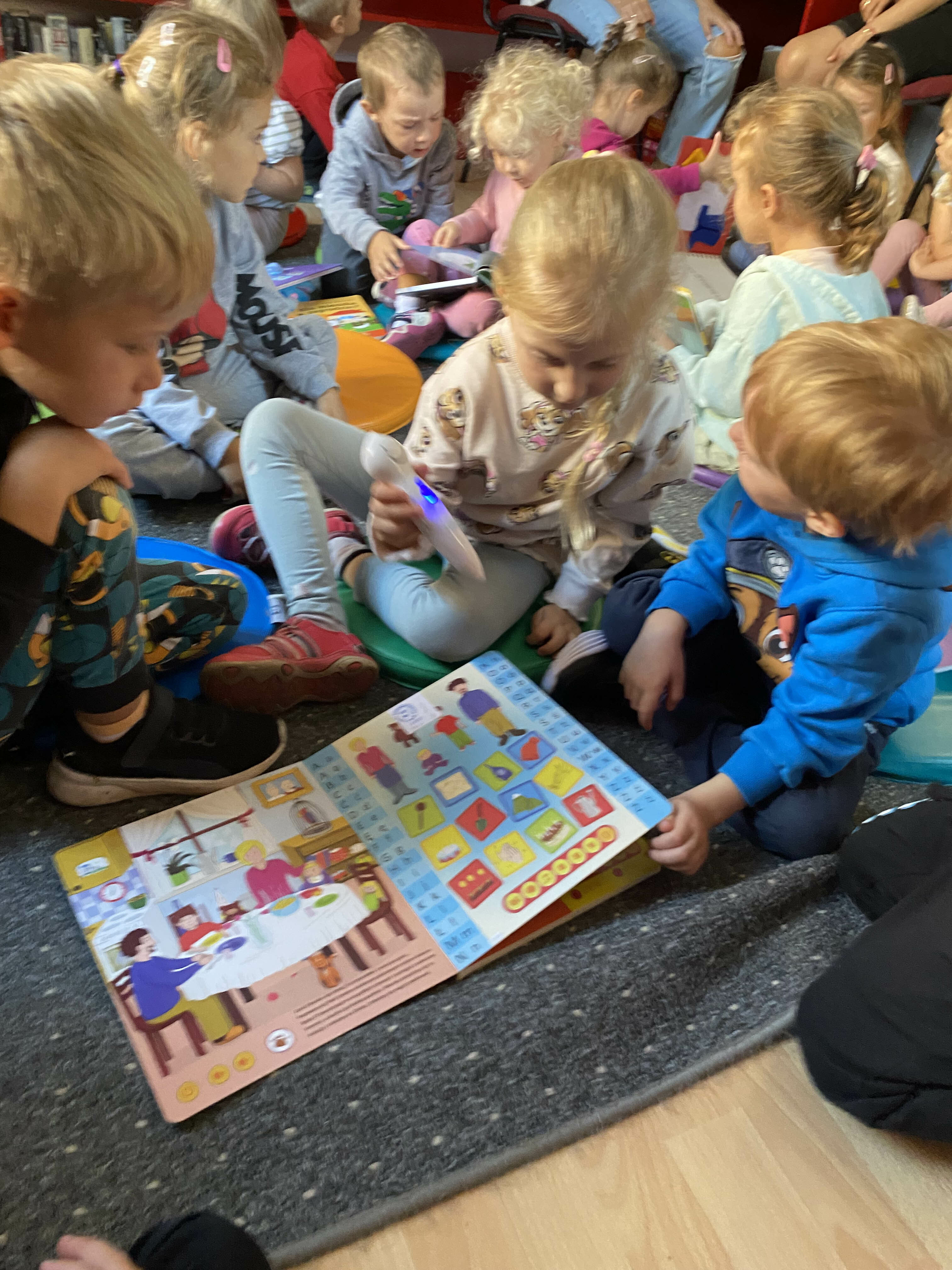 Warsztaty Czytam Słucham Oglądam