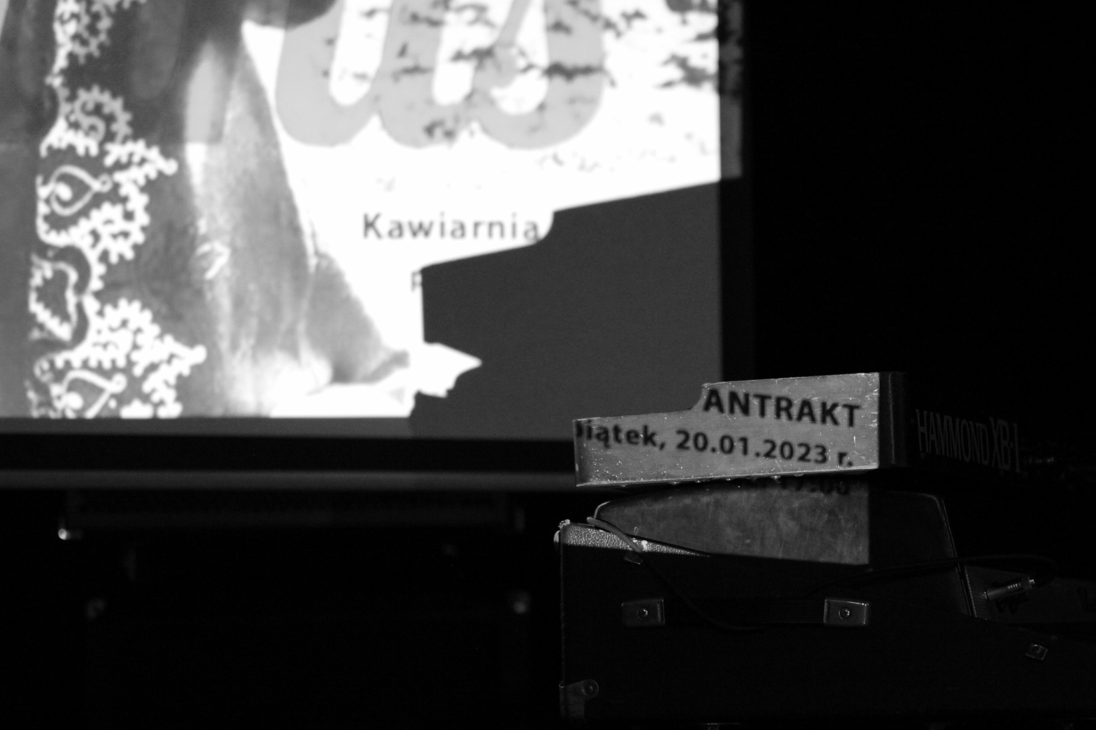 Klub Czarnego Krążka w Kawiarni ANTRAKT